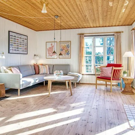 Vibrant Holiday In Lb K With Terrace Holiday home Aalbaek