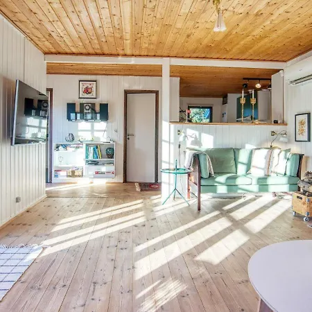 Holiday home Vibrant Holiday In Lb K With Terrace *