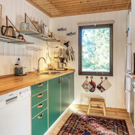 Vibrant Holiday In Lb K With Terrace Holiday home
