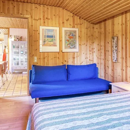 Vibrant Holiday In Lb K With Terrace Holiday home